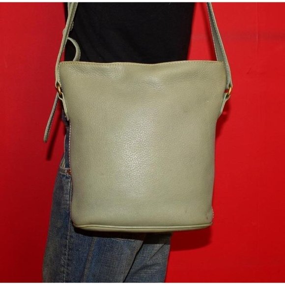 Coach Vintage Sage Green Buttery Soft Leather & Brass Hardware Sonoma Feed bag - Picture 2 of 12